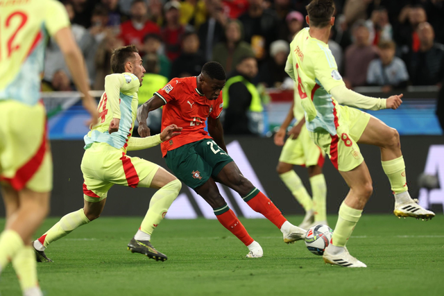 萨内：我会好好表现让纳帅不得不带我上世界杯；孔帕尼是领袖