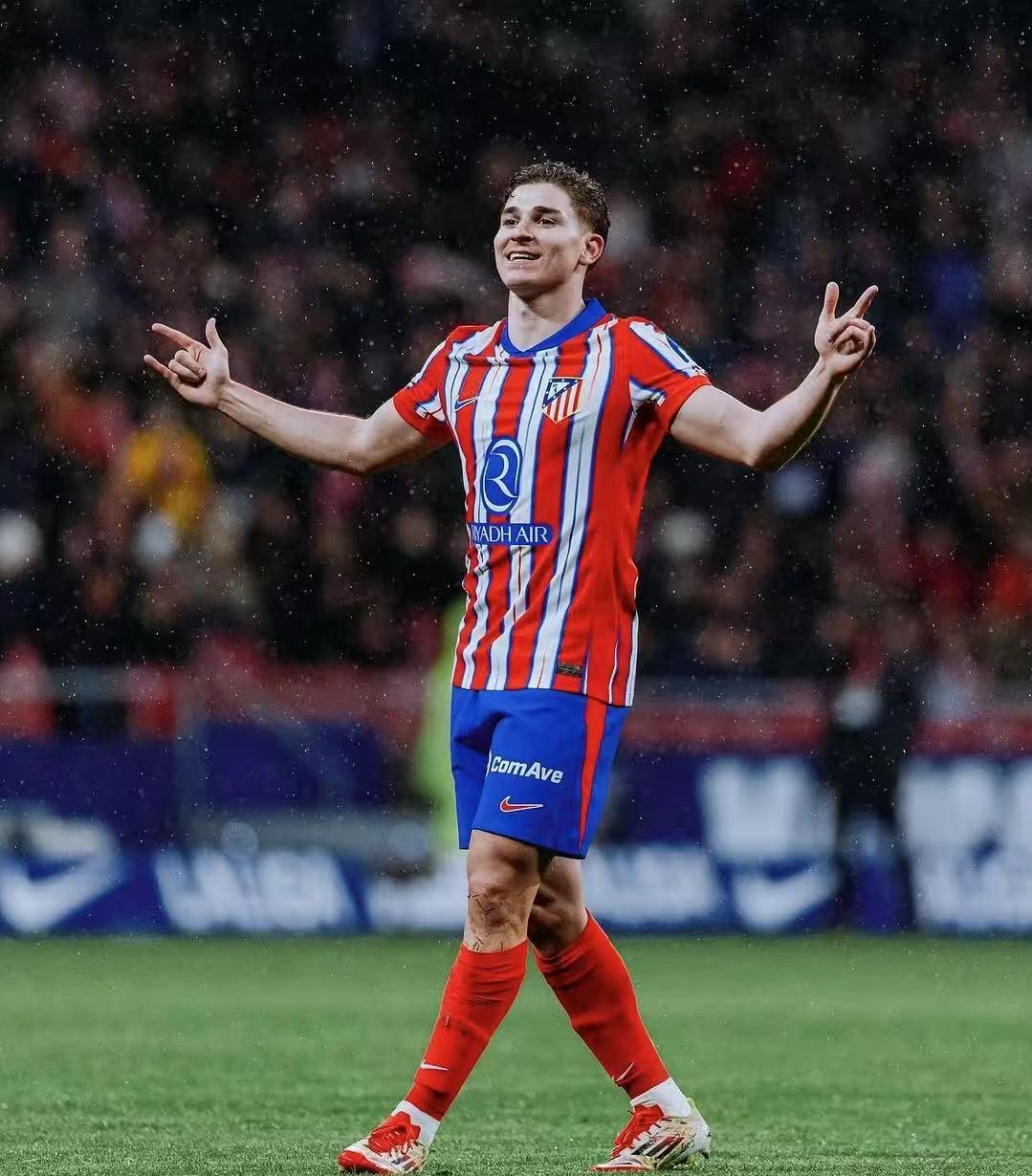 埃迪-豪谈伊萨克：想回到球队训练，你得先证明自己配得上