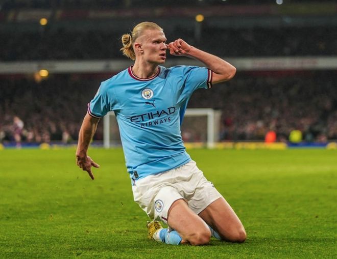 国安客场绝平深圳队