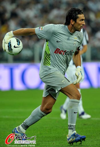 洲际杯120分钟战报：加时两队均无建树，1-1进入点球大战（洲际杯战报：鏖战120分钟，加时无果，1-1进入点球大战）