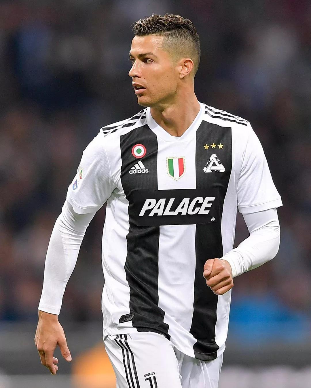 足球巴萨锋线双子星状态火热，联手贡献20球