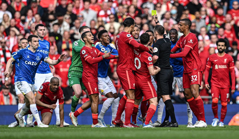 请不要在文艺演出中插播世界杯抽签