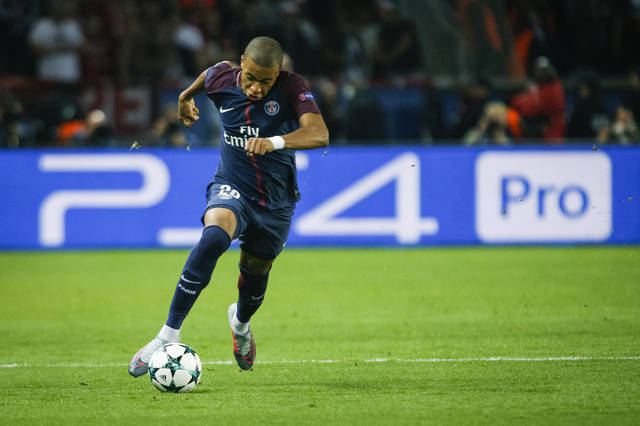 周定洋坐镇，亚冠成都蓉城VS神户胜利船，韦世豪+德尔加多领衔进攻