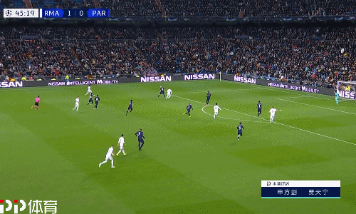 穆勒：卡尔在享受努力提高的过程，同时也在享受比赛的乐趣